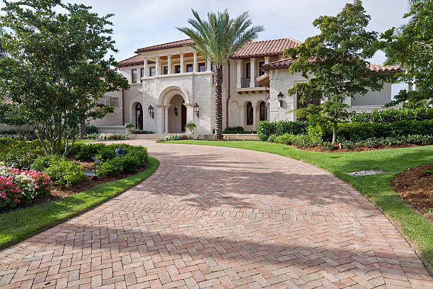 Best Concrete Paver Driveway  in Bloomington, MN